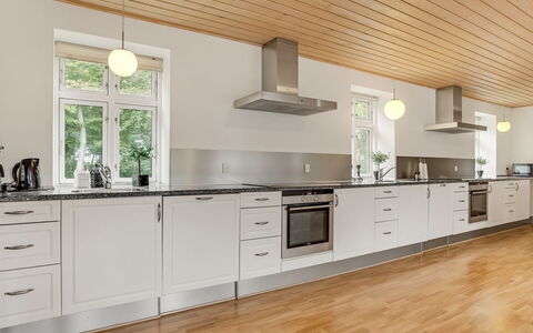 Edine - 4.5Km from the Sea: Gulvbelægning, Trægulve, Træ, Indretning, Etage, Laminat Gulv, Køkken, Loft, Hjem, Countertop