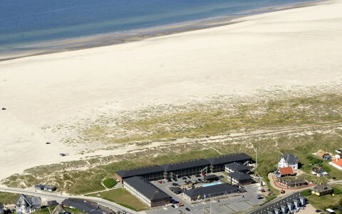 Rieterik - 50M from the Sea: Hjem, Sommerhus, Veranda, Hårdttræ, Sidespor, Dæk, Skygge, Planke, Estate, Garden Bygninger