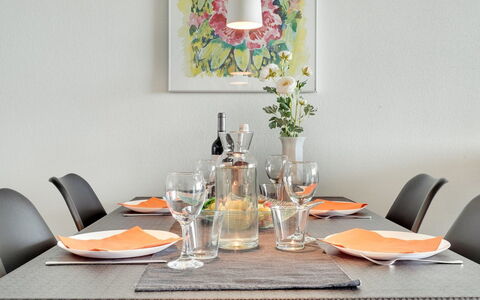 Rieterik - 50M from the Sea: Møbel, Bordservice, Bord, Indretning, Spisestue, Dug, Serveware, Textile, Sengetøj, Køkken & Spisebord