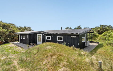 Stefana - 200M from the Sea: 