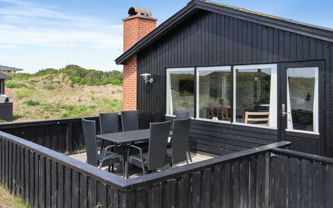 Terhi - 200M from the Sea: Plantesamfund, Sollys, Urteagtig Plante, Have, Plantation, Landbrug, Farm