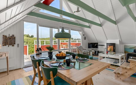 Piotr - 800M from the Sea: Træ, Bejdse, Planke, Hårdttræ, Sommerhus, Dæk, Sidespor, Skygge, Trægulve, Garden Bygninger