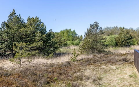 Sara - 2.5Km from the Sea: 