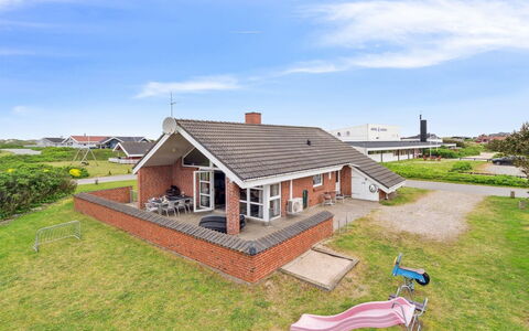 Mari - 400M from the Sea: Sommerhus, Skur, Hytte, Stuehus, Prærie, Hytte, Lade, Bjælkehytte, Garden Bygninger