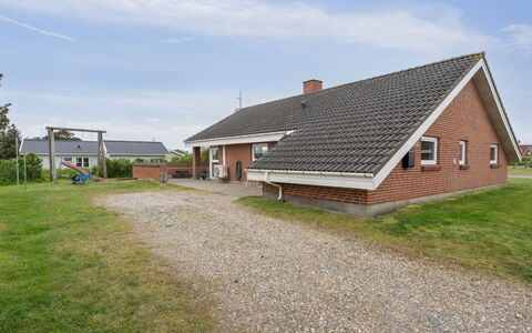 Mari - 400M from the Sea: Sommerhus, Skur, Hytte, Stuehus, Prærie, Hytte, Lade, Bjælkehytte, Garden Bygninger