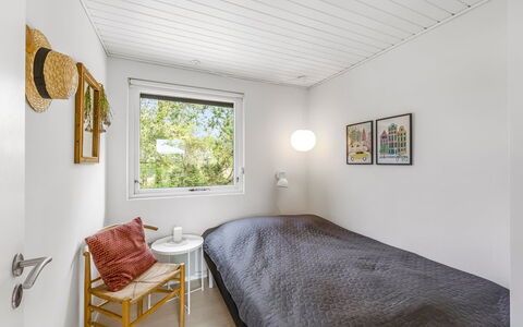 Barba - 2Km from the Sea: Væg, Træ, Indretning, Loft, Gulvbelægning, Etage, Soveværelse, Seng, Belysning, Hjem