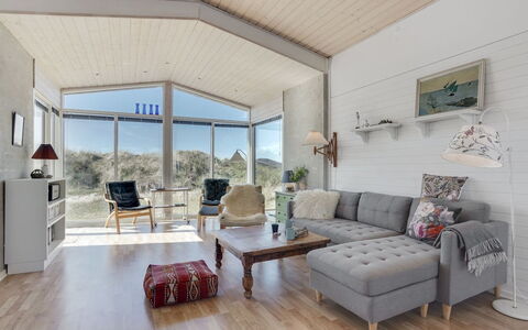 Felis - 200M from the Sea: 