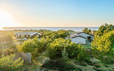 Ariana - 150M from the Sea: Busk, Urban Design, Bunddække, Mursten, Lejlighed, Estate, Murværk, Altan, Landscaping
