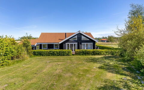 Zişan - 1.1Km from the Sea: Hus, Hjem, Tag, Sommerhus, Busk, Sidespor, Dør, Have, Stuehus