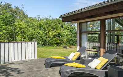 Leevi - 150M from the Sea