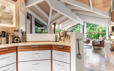 Leevi - 150M from the Sea