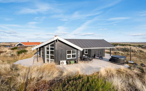 Tahnee - 450M from the Sea: Sommerhus, Skur, Hytte, Stuehus, Prærie, Hytte, Lade, Bjælkehytte, Garden Bygninger