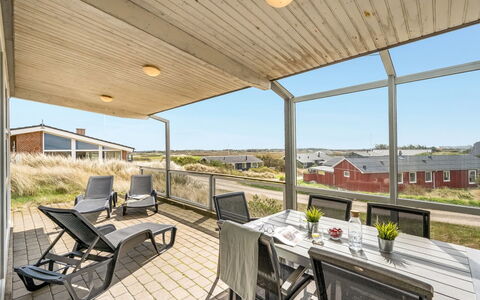 Emelin - 475M from the Sea: Tag, Hus, Hjem, Sommerhus, Dør, Sidespor, Dæk, Veranda, Planke, Hårdttræ