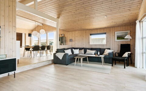 Marissa - 200M from the Sea: Mursten, Estate, Have, Forstad, Indkørsel, Landscaping, Gård, Hacienda, Stuehus, Backyard