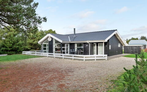 Nani - 900M from the Sea: Sommerhus, Skur, Hytte, Stuehus, Prærie, Hytte, Lade, Bjælkehytte, Garden Bygninger