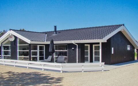 Nani - 900M from the Sea: Sommerhus, Skur, Hytte, Stuehus, Prærie, Hytte, Lade, Bjælkehytte, Garden Bygninger