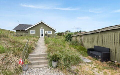 Finnja - 400M from the Sea: Hus, Tag, Hjem, Sommerhus, Skur, Garden Bygninger, Sidespor, Gård, Bjælkehytte, Hytte