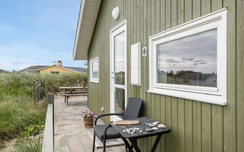 Finnja - 400M from the Sea: Hus, Tag, Hjem, Sommerhus, Skur, Garden Bygninger, Sidespor, Gård, Bjælkehytte, Hytte
