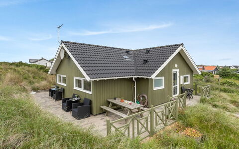 Finnja - 400M from the Sea: Hus, Tag, Hjem, Sommerhus, Skur, Garden Bygninger, Sidespor, Gård, Bjælkehytte, Hytte