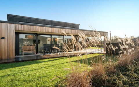 Malfred - 500M from the Sea: Plantesamfund, Sollys, Urteagtig Plante, Have, Plantation, Landbrug, Farm