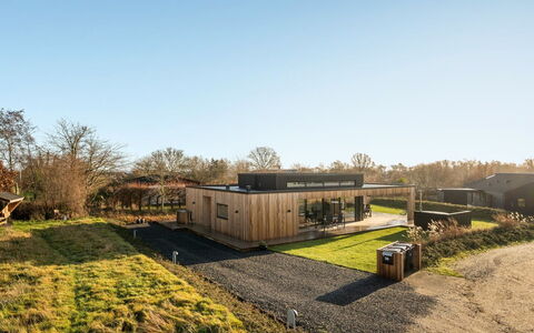 Malfred - 500M from the Sea: Plantesamfund, Sollys, Urteagtig Plante, Have, Plantation, Landbrug, Farm
