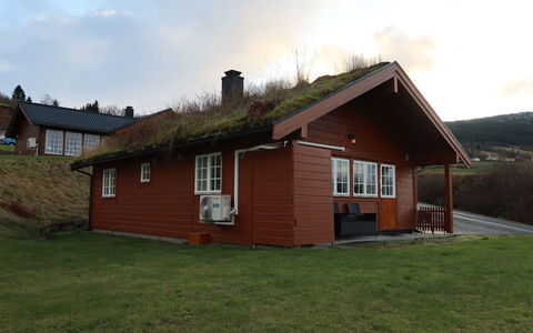 Hagehytta: Sky, Bygning, Himmel, Ejendom, Plante, Bil, Urban Design, Ejerlejlighed, Hus, Træ