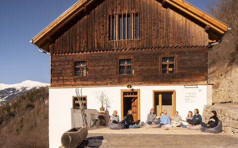 Kaunerberg 105: Himmel, Bygning, Vindue, Træ, Hus, Sommerhus, Træ, Dør, Landskab, Facade