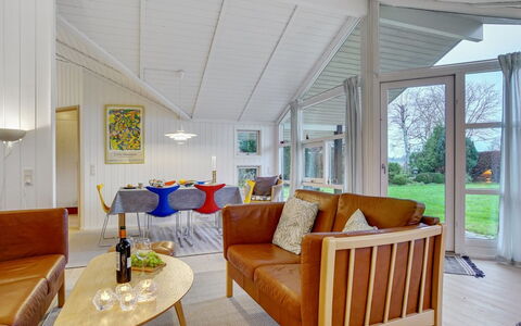 Eivor - 500M from the Sea: Tækning, Sommerhus, Hus, Tag, Hjem, Stuehus, Hytte, Estate, Landsby
