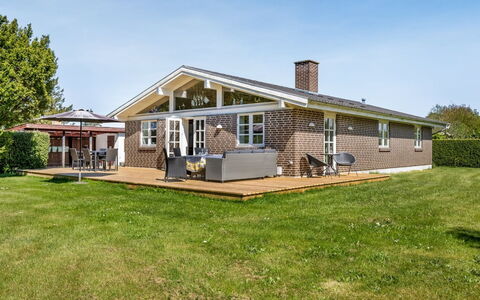 Melle - 350M from the Sea: Plantesamfund, Sollys, Urteagtig Plante, Have, Plantation, Landbrug, Farm