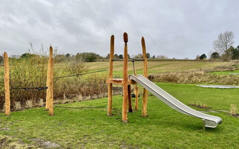 Vara - 800M from the Sea: Lejlighed, Skygge, Altan, Stol, Hegn, Udendørs Møbler, Aluminium, Kunstgræs