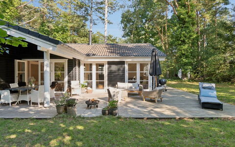 Anar - 900M from the Sea: Lejlighed, Skygge, Altan, Stol, Hegn, Udendørs Møbler, Aluminium, Kunstgræs