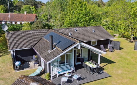 Sophi - 425M from the Sea: Tag, Hjem, Hus, Sidespor, Sommerhus, Kompositmateriale, Dør, Skydevindue, Estate, Skorsten