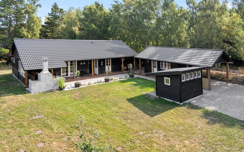 Kunegunda - 650M from the Sea: Tag, Hus, Hjem, Sommerhus, Sidespor, Estate, Indkørsel, Garden Bygninger, Gård, Skur