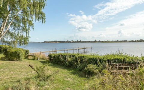 Haldis - 120M from the Sea: Boligområde, Tag, Forstad, Indkørsel, Estate, Skorsten
