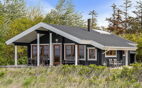 Stacie - 10M from the Sea: Hjem, Sommerhus, Veranda, Sidespor, Stuehus, Udendørs Struktur