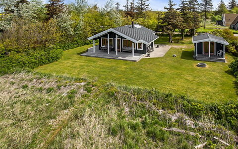 Stacie - 10M from the Sea: Hjem, Sommerhus, Veranda, Sidespor, Stuehus, Udendørs Struktur