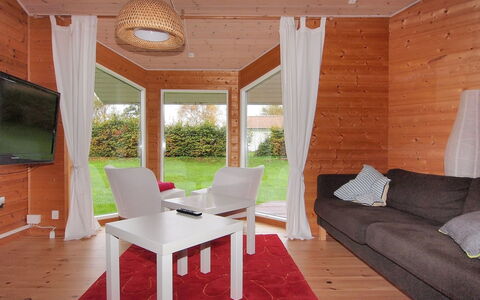 Karanfilka - 900M from the Sea: Tag, Hus, Hjem, Sommerhus, Dør, Sidespor, Dæk, Veranda, Planke, Hårdttræ