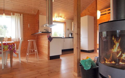 Karanfilka - 900M from the Sea: Tag, Hus, Hjem, Sommerhus, Dør, Sidespor, Dæk, Veranda, Planke, Hårdttræ