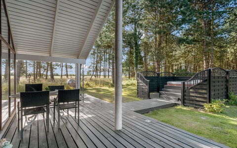 Matine - 800M from the Sea: Tag, Hus, Hjem, Sommerhus, Sidespor, Estate, Indkørsel, Garden Bygninger, Gård, Skur