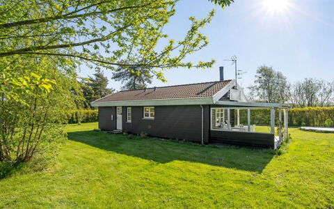 Lamberthus - 600M from the Sea: Tag, Hus, Hjem, Sommerhus, Sidespor, Estate, Indkørsel, Garden Bygninger, Gård, Skur