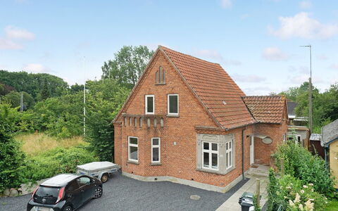 Feikje - 5.5Km from the Sea: Bygning, Vindue, Hus, Tag, Boligområde, Hjem, Sommerhus, Kvarter, Dør