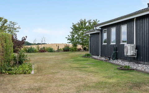 Asya - 600M from the Sea: Træ, Sommerhus, Hårdttræ, Planke, Bejdse, Garden Bygninger, Design, Gård, Bjælkehytte, Backyard