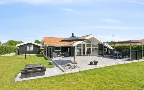 Dyrken - 200M from the Sea: Lejlighed, Skygge, Altan, Stol, Hegn, Udendørs Møbler, Aluminium, Kunstgræs