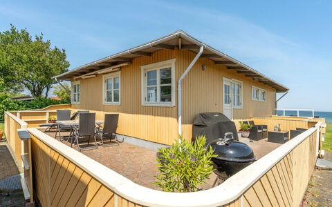 Hwitserk - 5M from the Sea: Boligområde, Tag, Forstad, Indkørsel, Estate, Skorsten