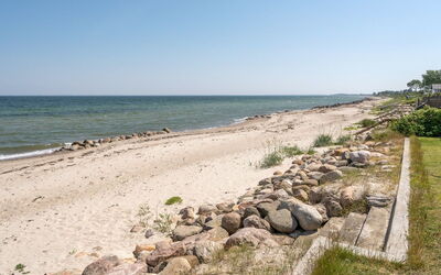 Hwitserk - 5M from the Sea