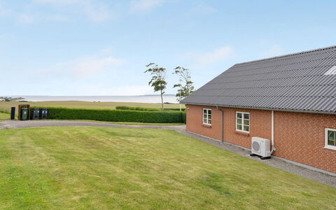 Ringulf - 350M from the Sea: Træ, Sommerhus, Hårdttræ, Planke, Bejdse, Garden Bygninger, Design, Gård, Bjælkehytte, Backyard
