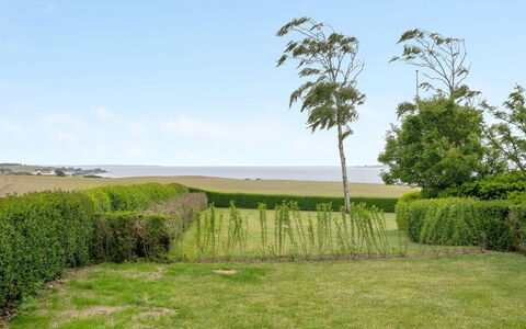 Ringulf - 350M from the Sea: Træ, Sommerhus, Hårdttræ, Planke, Bejdse, Garden Bygninger, Design, Gård, Bjælkehytte, Backyard