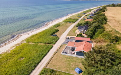 Arnwith - 20M from the Sea