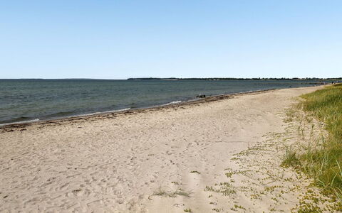 Akseline - 20M from the Sea: Tag, Hjem, Hus, Sidespor, Sommerhus, Kompositmateriale, Dør, Skydevindue, Estate, Skorsten