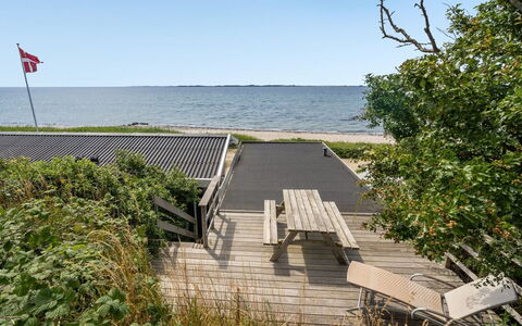 Pellervo - 20M from the Sea: Tag, Hus, Land Lot, Hjem, Sommerhus, Estate, Garden Bygninger, Skygge, Bjælkehytte, Landscaping